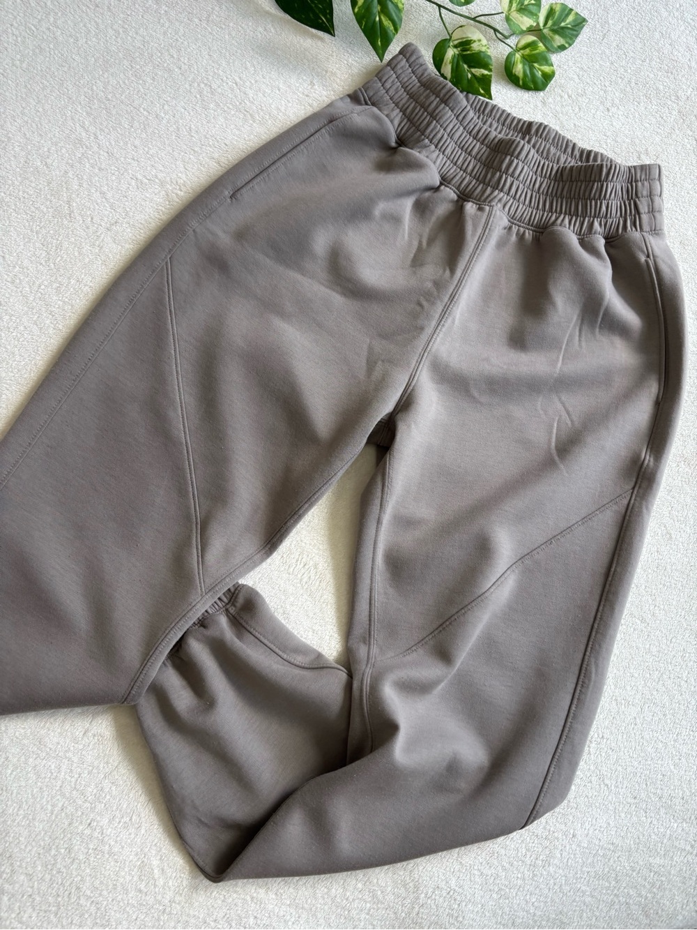 Abercrombie YPB | Women’s neoKNIT Joggers Taupe S